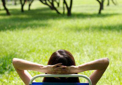 巴塞罗那凭借团队努力，轻松取得胜利